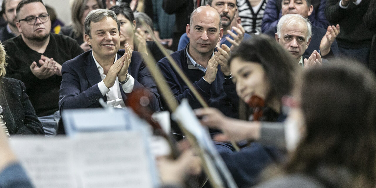 CASCALLARES Y FABIANI PRESENTARON LA ORQUESTA ESCUELA DEL CLUB “VILLA CALZADA