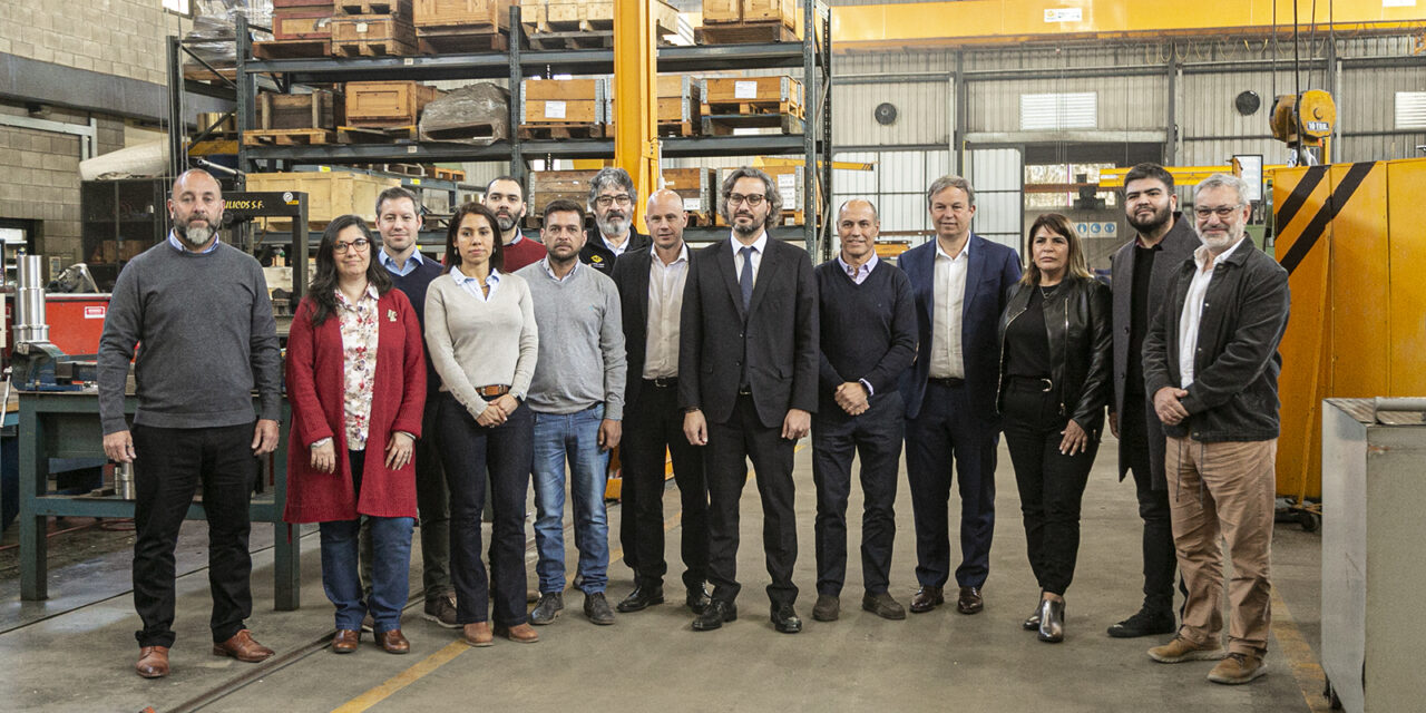 CAFIERO, CASCALLARES Y FABIANI RECORRIERON UNA PYME METALÚRGICA DEL PARQUE INDUSTRIAL DE BURZACO