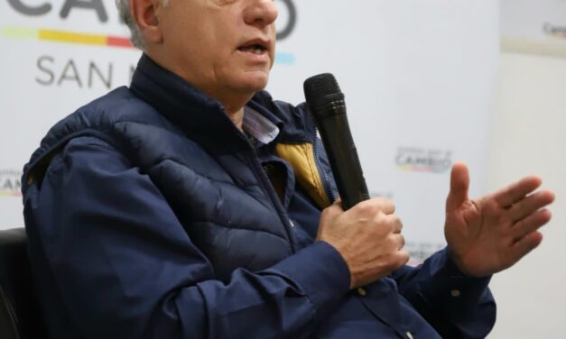 GRINDETTI » LAS INTERNAS POLITICAS LE AGREGAN QUILOMBO AL QUILOMBO DEL PAIS»