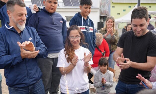 EL MUNICIPIO FESTEJO UN NUEVO ANIVERSARIO DEL NIDO JADIN DE LANUS