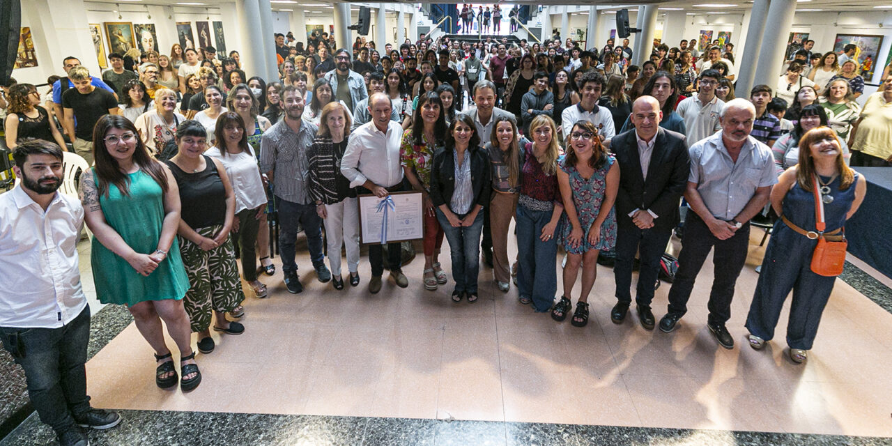 JUNTO A ESTUDIANTES, CASCALLARES LANZÓ EL PROGRAMA DE FORTALECIMIENTO DEMOCRÁTICO EN ESCUELAS SECUNDARIAS