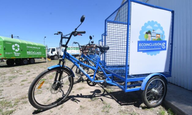 BROWN PRESENTO LOS BICICARROS Y EL CENTRO DE RECICLADO