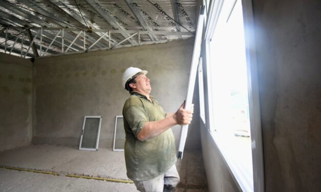 EL MUNICIPIO DE  BROWN REALIZA OBRAS EN ESCUELAS DE CARA AL CICLO LECTIVO 2023