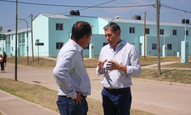 GRAY YMAGGIOTTI INAUGURARON VIVIENDAS EN EL BARRIO MONTECARLO DE ESTEBAN ECHEVERRÍA