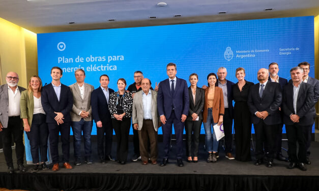 CASCALLARES CON MASSA Y FERRARESI EN EL ANUNCIO OBRAS PARA MEJORAR EL SERVICIO ELÉCTRICO