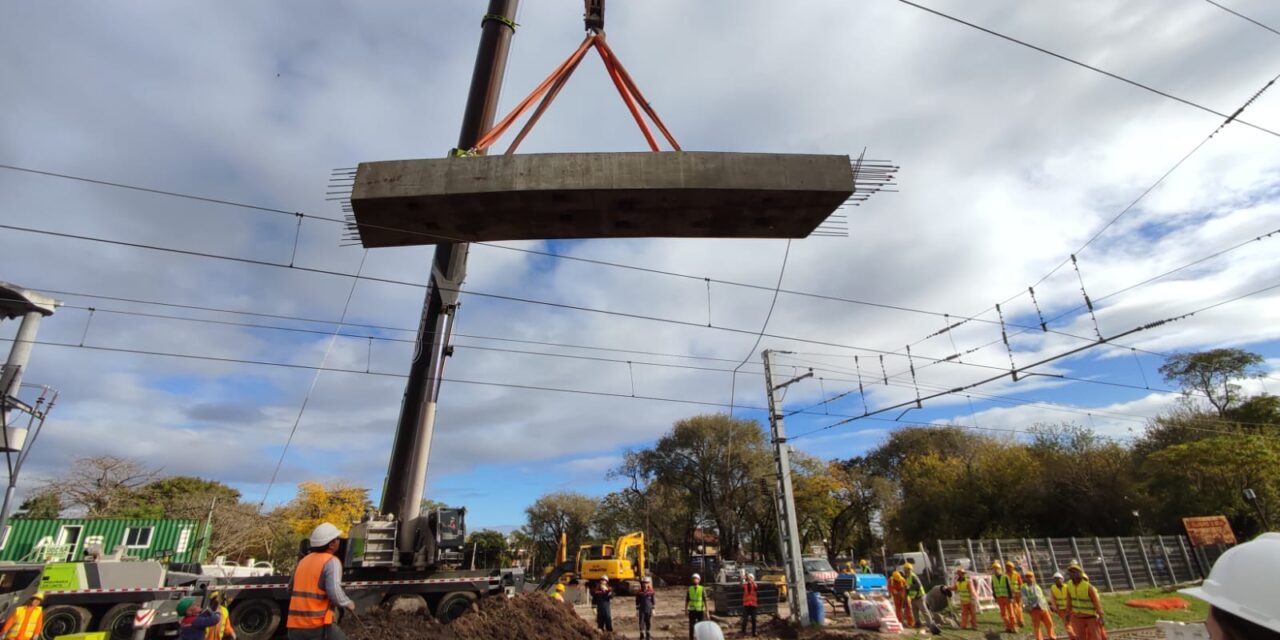 AVANZA EL PASO BAJO NIVEL DE RAFAEL CALZADA