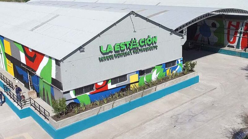 SABORES BONAERENSES EN EL PARQUE LA ESTACION DE AVELLANEDA