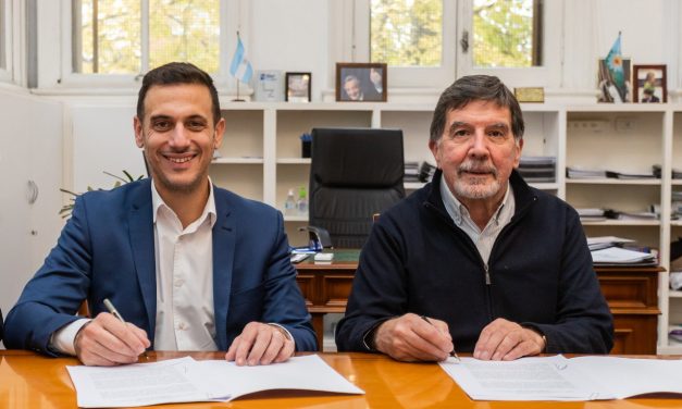 LANUS FIRMO CONVENIO PARA LA CREACION DE UNA PLAZA INCLUSIVA Y CENTROS DE ENTRENAMIENTO