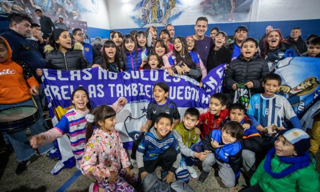LANUS PUSO LANZO  EL PROGRAMA CLUBES EN MARCHA