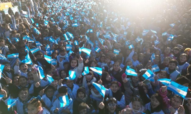 JURA A LA BANDERA EN ESTEBAN ECHEVERRIA
