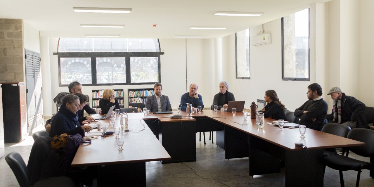 REUNION DE LA COMISION ARTISTICA DEL CIN EN LA UNLa
