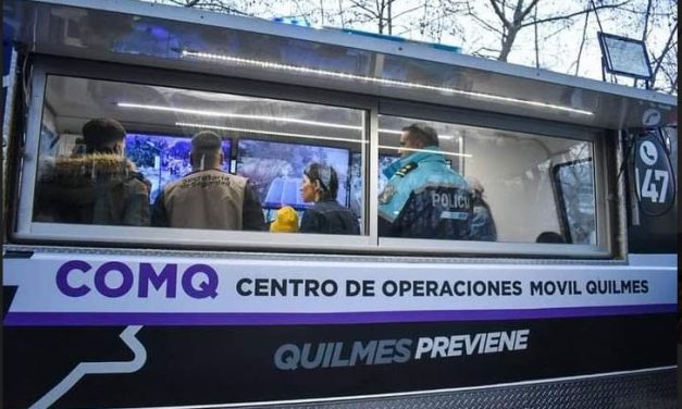 MAYRA PRESENTÓ EL NUEVO CENTRO DE OPERACIONES MÓVIL QUILMES EN EL FESTIVAL POR EL 358º ANIVERSARIO DE LA CIUDAD