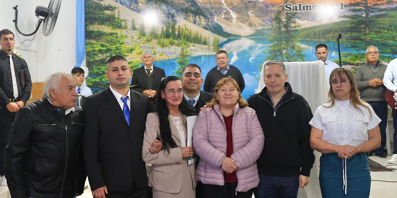 GRAY PARTICIPO DEL ANIVERSARIO DE LA IGLESIA SOL DE JUSTICIA