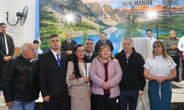 GRAY PARTICIPO DEL ANIVERSARIO DE LA IGLESIA SOL DE JUSTICIA