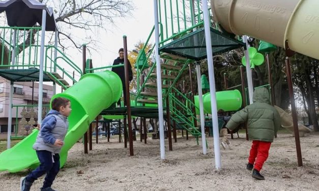 MAYRA INAUGURÓ LOS  JUEGOS INCLUSIVOS DE LA PLAZA ONDA VERDE EN QUILMES CENTRO