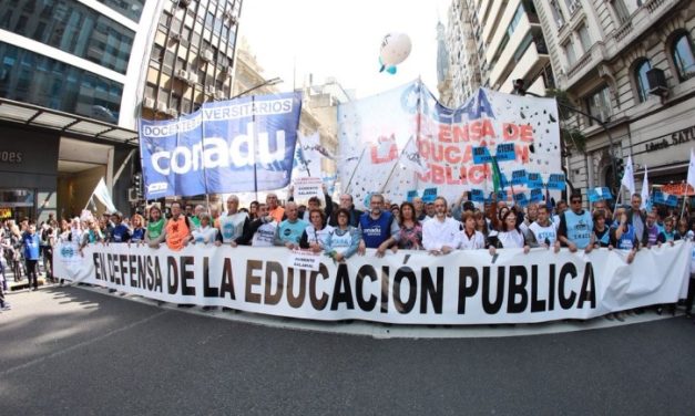 PARO UNIVERSITARIO: COMENZÓ EL CESE DE ACTIVIDADES Y EN LA UBA ANUNCIAN HUELGA POR TIEMPO INDETERMINADO