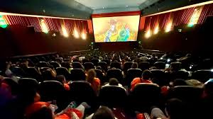 MÁS DE 220 CHICOS DE ESCUELAS DE SOLANO, CALZADA Y SAN JOSÉ FUERON POR PRIMERA VEZ AL CINE