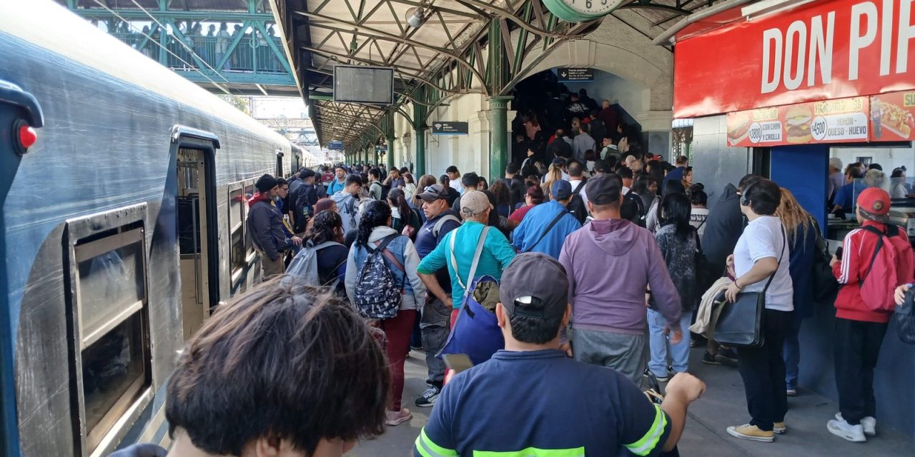 CRISIS FERROVIARIA, ADVIERTEN QUE LOS TRENES PODRIAN CIRCULAR DE UNA FORMACIO POR HORA