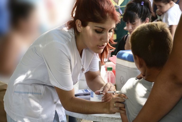 ARRANCA EN BROWN LA VACUNACION ANTIGRIPAL