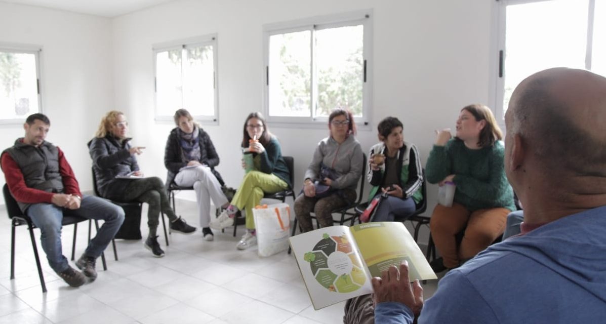 COMENZÓ UN CICLO DE CAPACITACIÓN EN HUERTAS ORGÁNICAS EN EL CENTRO DE SALUD DON BOSCO