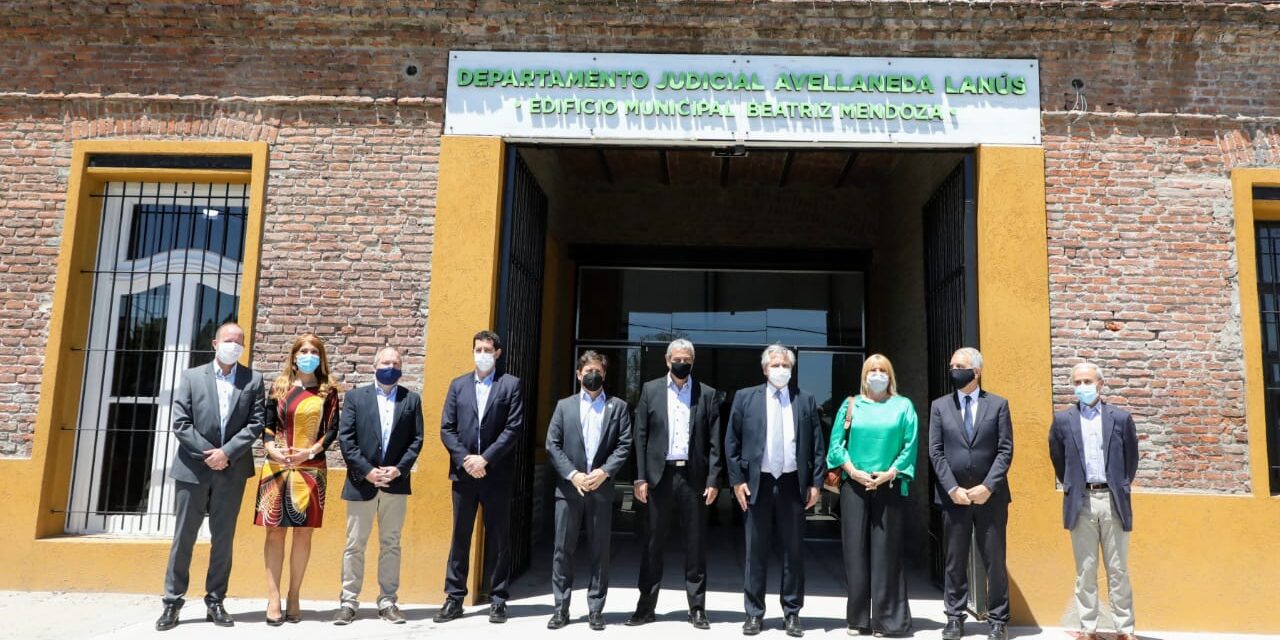 ALBERTO FERNANDEZ INAUGURO EL DEPARTAMENTO JUDICIAL DE AVELLANEDA