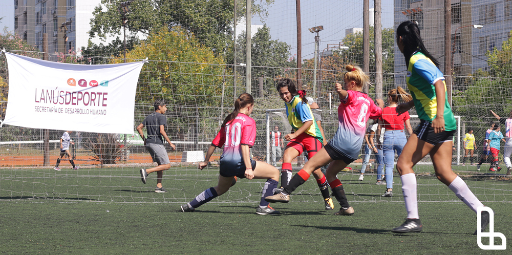 EL MUNICIPIO DE LANÚS REABRE SU ESCUELA DEPORTIVA