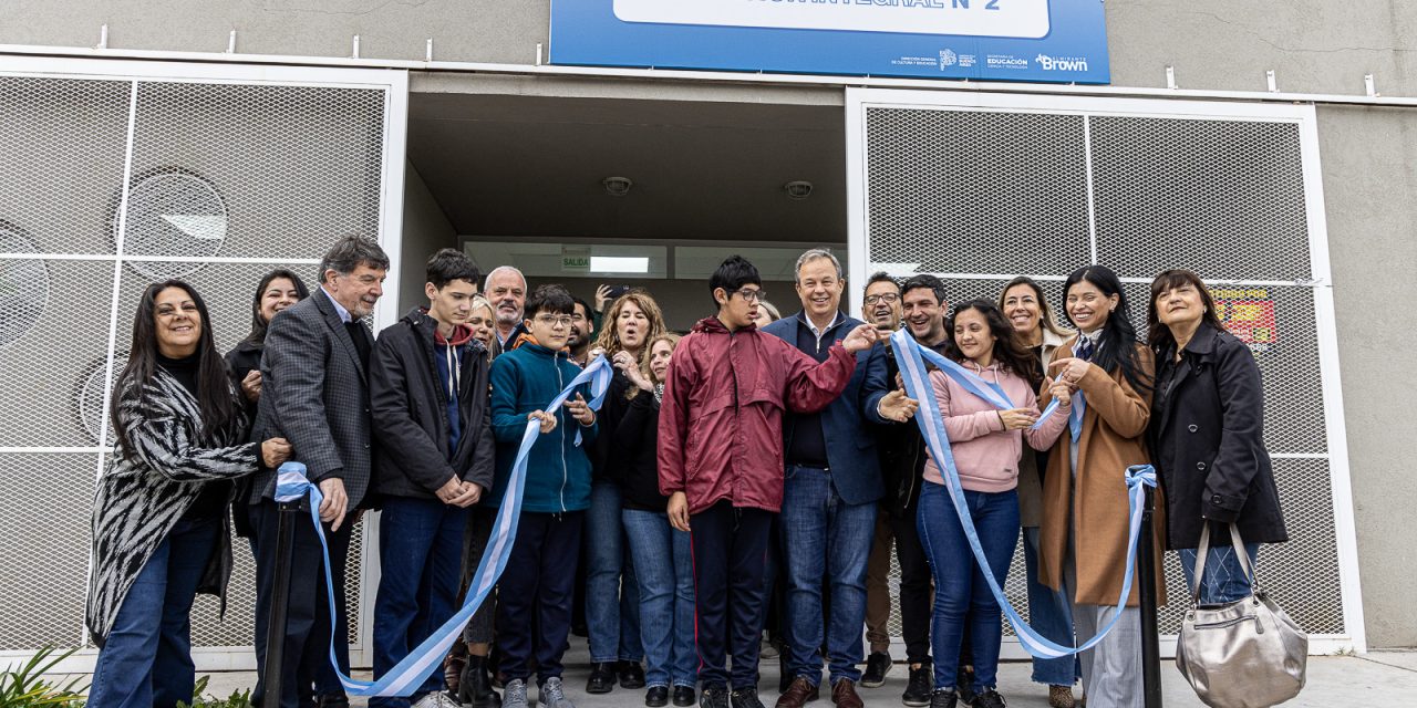 SILEONI, CASCALLARES Y PAULA EICHEL INAUGURARON DOS NUEVAS INSTITUCIONES EDUCATIVAS EN BROWN