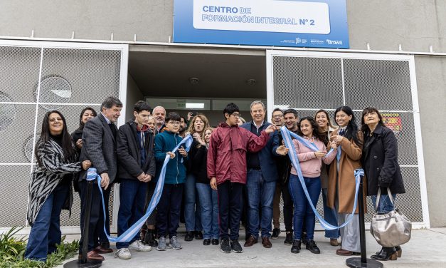 SILEONI, CASCALLARES Y PAULA EICHEL INAUGURARON DOS NUEVAS INSTITUCIONES EDUCATIVAS EN BROWN