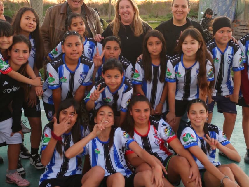 MAGUI GRAY VISITO EL FEDERAL FUTBOL CLUB DE MONTE GRANDE