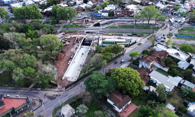 CON DESVÍOS DEL TRÁNSITO PROGRAMADOS, ALTE BROWN ENCARA LA ÚLTIMA ETAPA DEL PASO BAJO NIVEL DE CALZADA