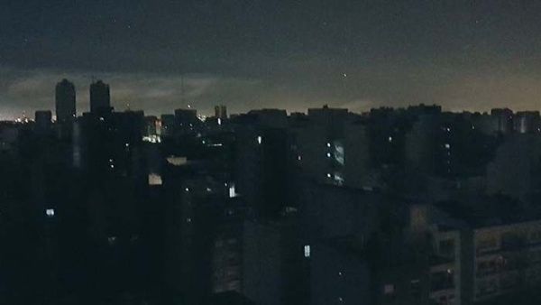 APAGON MASIVO , MILES DE USUARIOS SIN LUZ EN PLENA OLA DE CALOR