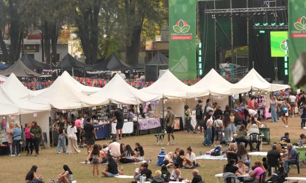 SE REAIZO UNA NUEVA EXPO ESTEBAN ECHEVERRIA