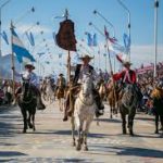 LA REGION SE VISTIO DE CELESTE Y BLANCO PARA CELEBRAR EL 25 DE MAYO