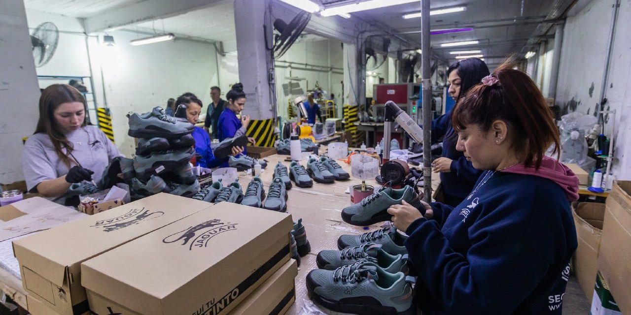 CRISIS DEL CALZADO, DENUNCIAN CIERRE DE FABRICAS, TALLERES Y DESEMPLEO