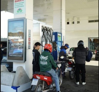 TASA VIAL; ECHEVERRIA INCREMENTO LA VENTA DE COMBUSTIBLE POR NO APPLICARLA