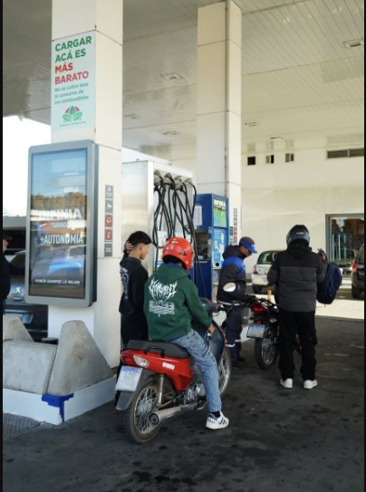 TASA VIAL; ECHEVERRIA INCREMENTO LA VENTA DE COMBUSTIBLE POR NO APPLICARLA