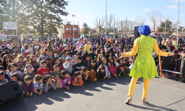 ESTEBAN ECHEVERRIA FESTEJO EL DIA DE LA NIÑEZ