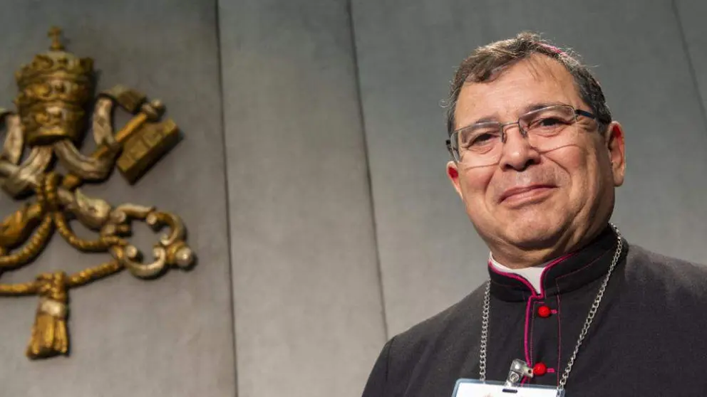 CARLOS TISSERA PRESENTO LA RENUNCIA AL PAPA Y DEJARA EL OBISPADO DE QUILMES