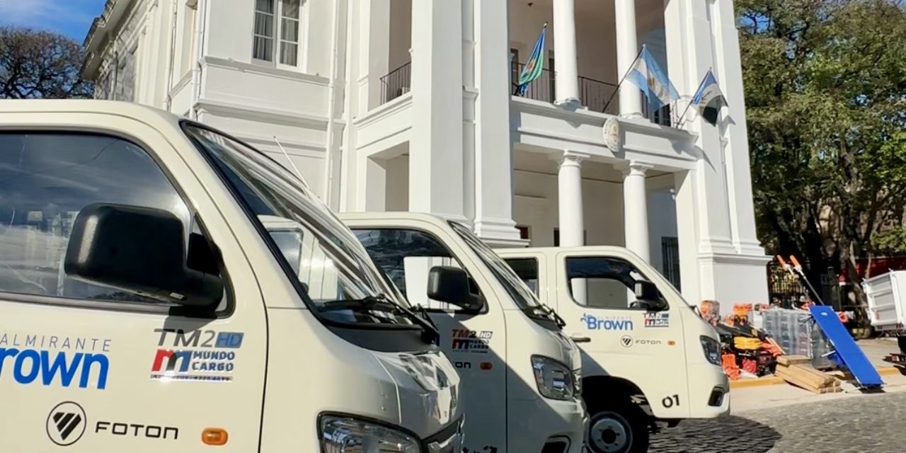 BROWN PRESENTÓ UNA NUEVA FLOTA DE CAMIONES, MAQUINARIA Y EQUIPAMIENTO